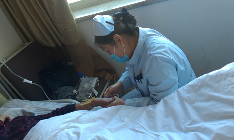 泰安市中医医院 肿瘤科温馨输液比赛正在进行