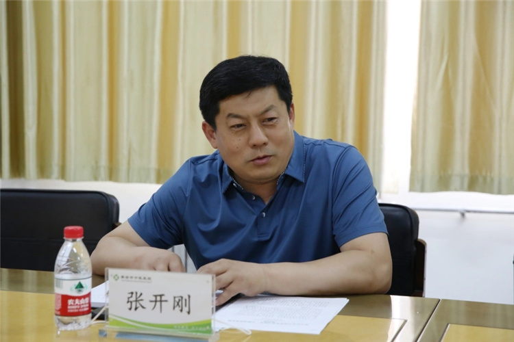 党委书记、院长张开刚参加活动.webp.jpg