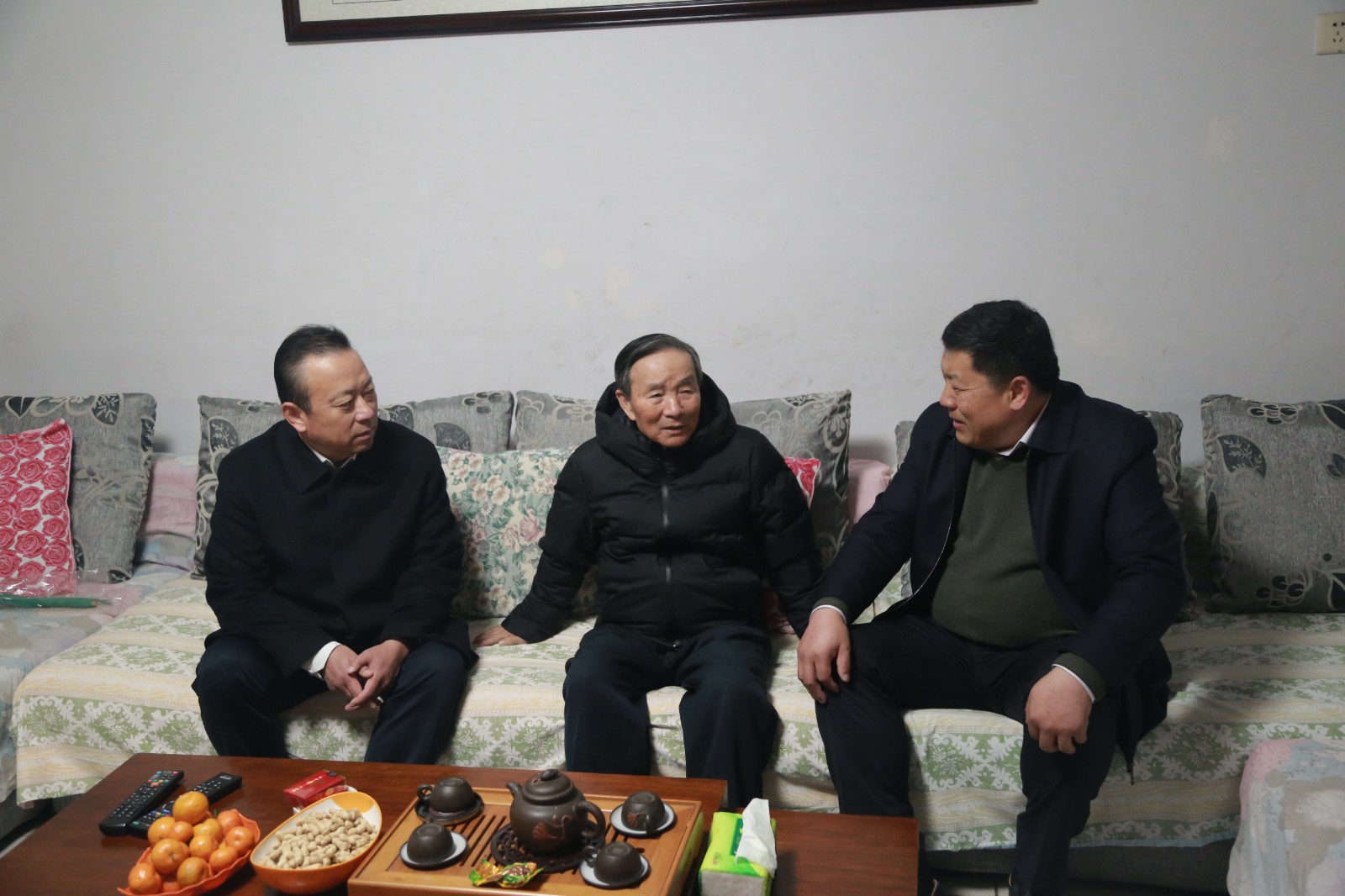 慰问亓俊明院长.jpg